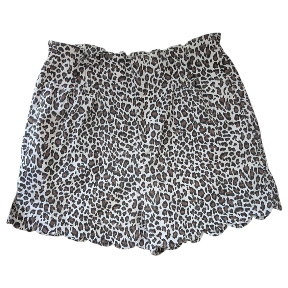 Aaron & Amber Leopard Print High
Waist Women's Shorts Size 10 EUC